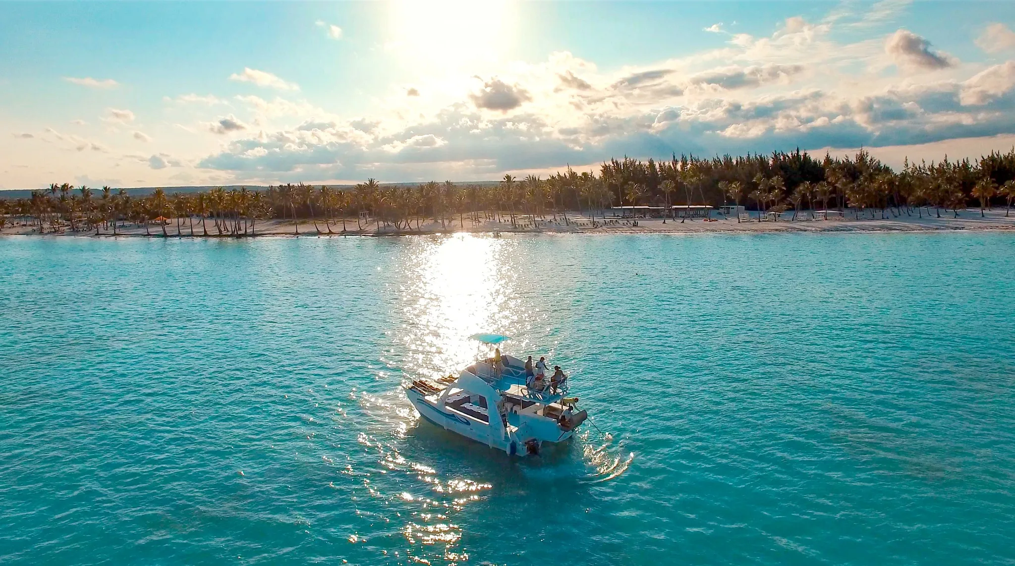 Private Sunset Catamaran Miches – Media Luna Pool