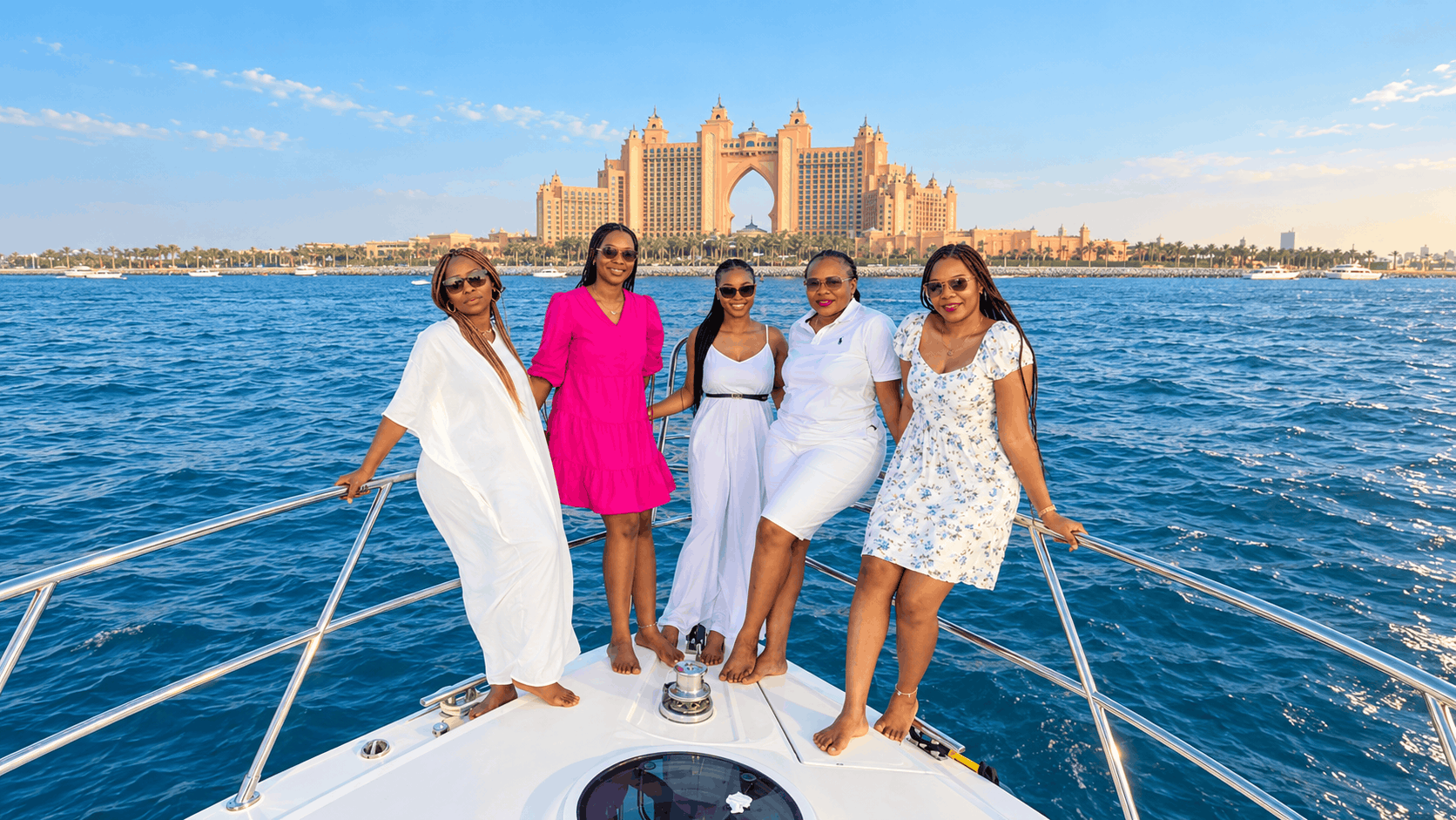 Private 76ft Superyacht Charter Dubai – Jumeirah Beach Cruise, 45 Guests