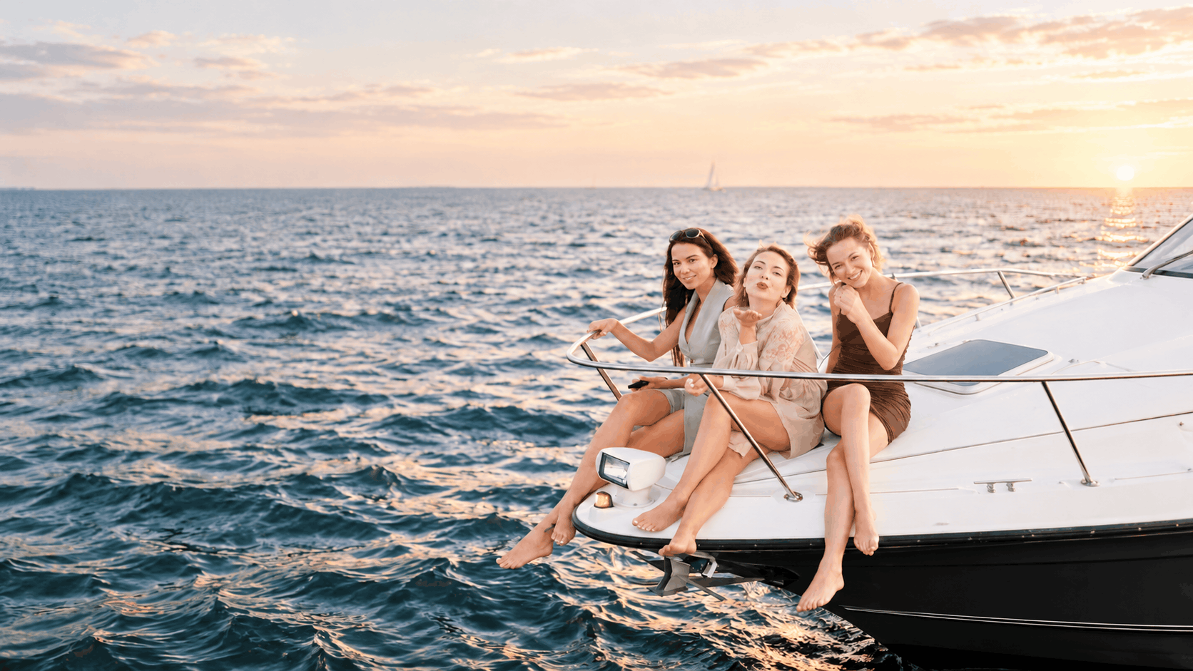 75ft Sunseeker Cabo San Lucas Yacht Rental – All-Inclusive