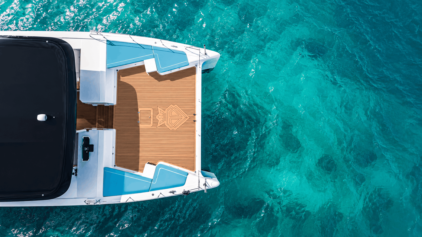 Private 55ft Jacuzzi Yacht Charter Dubai – JBR Beachfront Cruise, 40 Guests