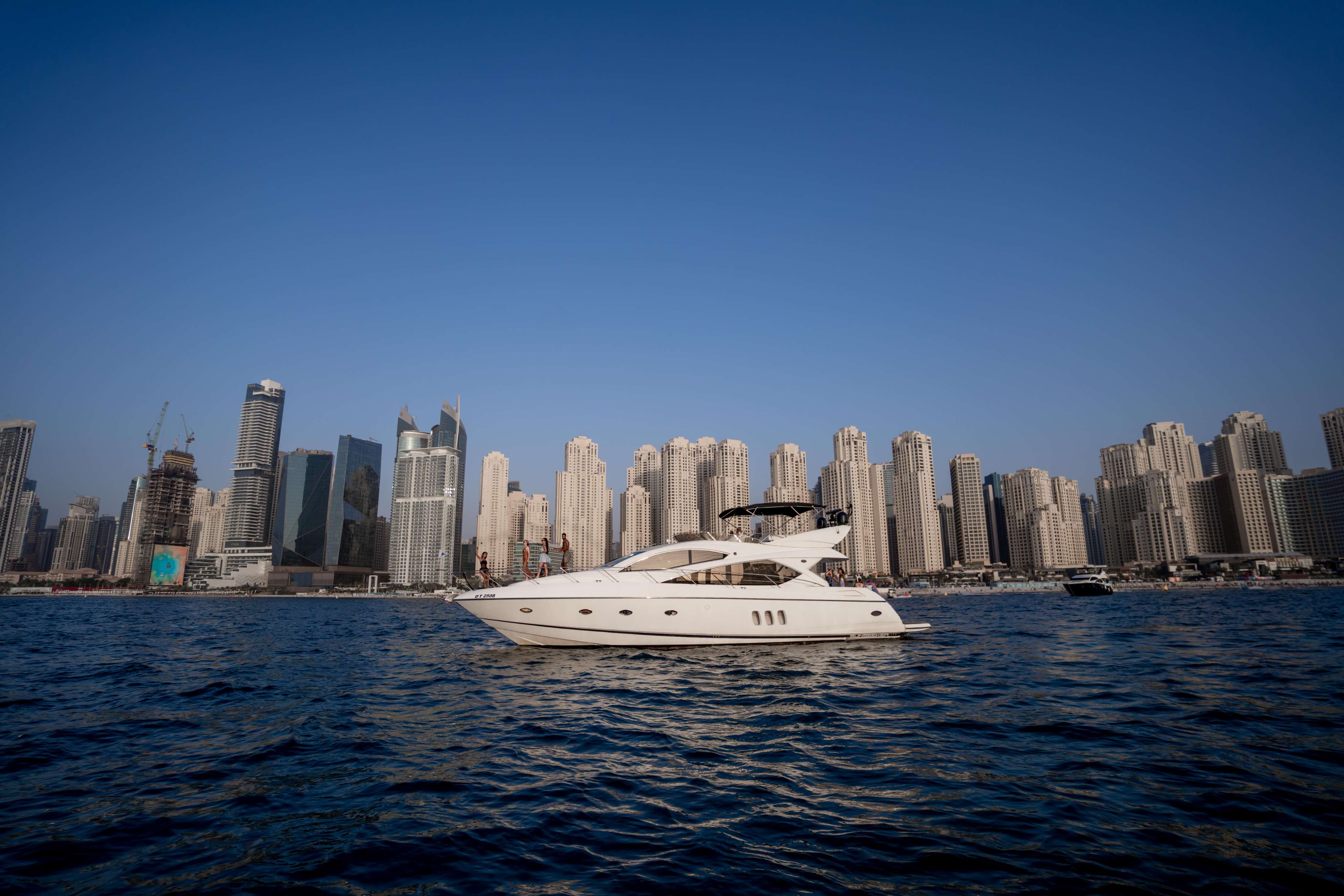 Palm Jumeirah & Atlantis Shared Yacht Tour Dubai – 2h