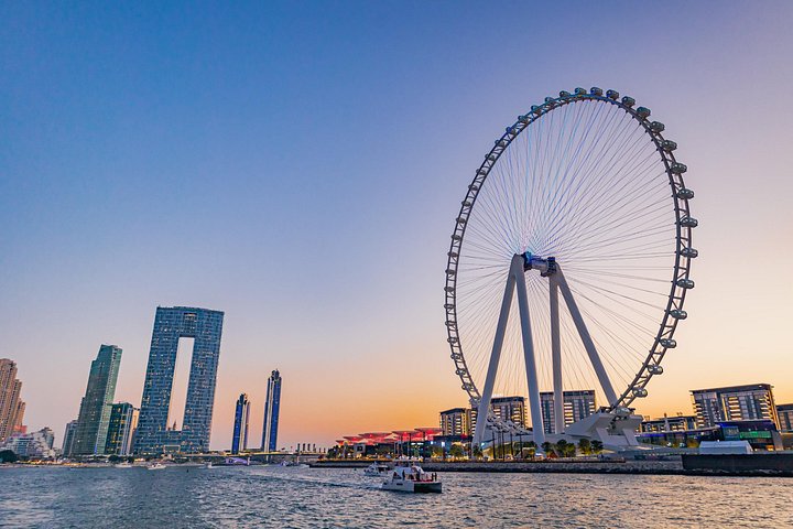 Dubai Marina 1-Hour Shared Yacht Tour