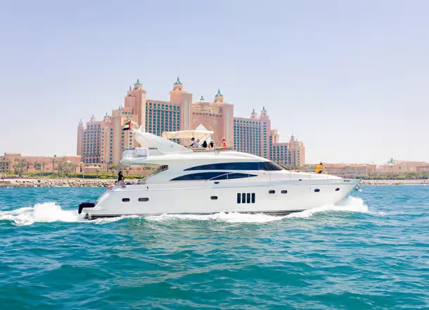 Palm Jumeirah & Atlantis Shared Yacht Tour Dubai – 2h