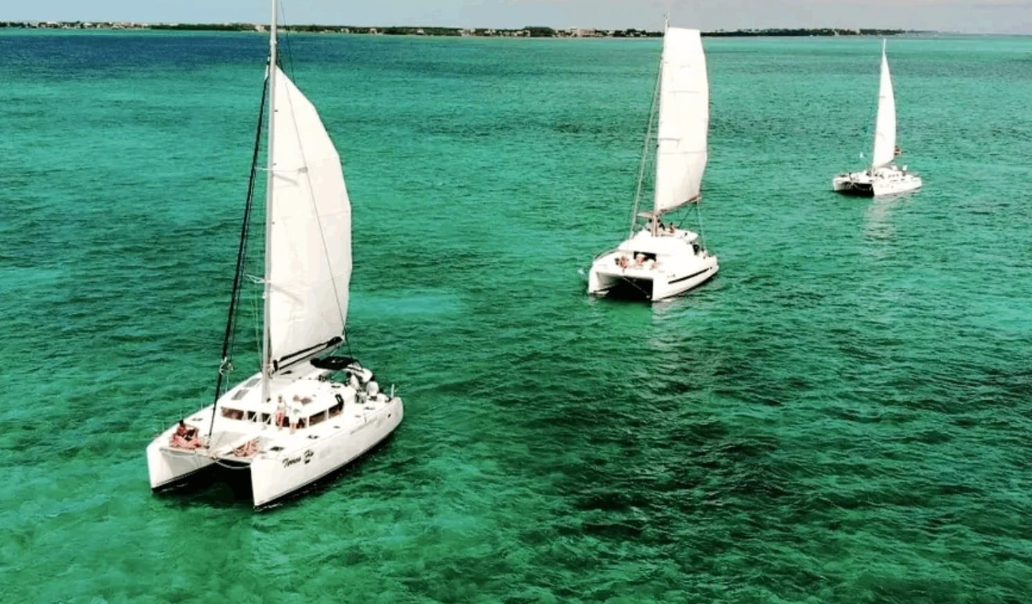 Belize Shore Excursion: Private Catamaran & Snorkel