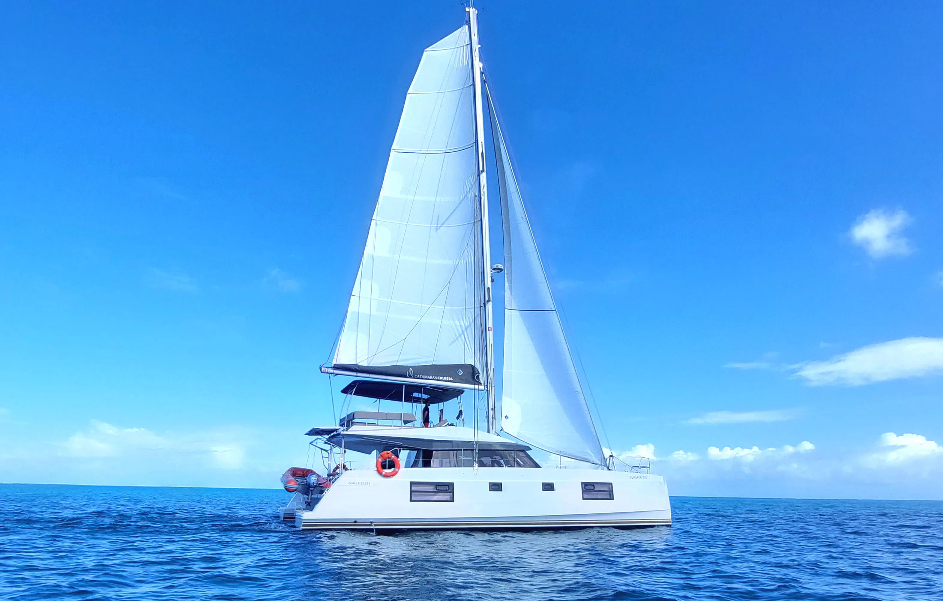 Sail toward the islands