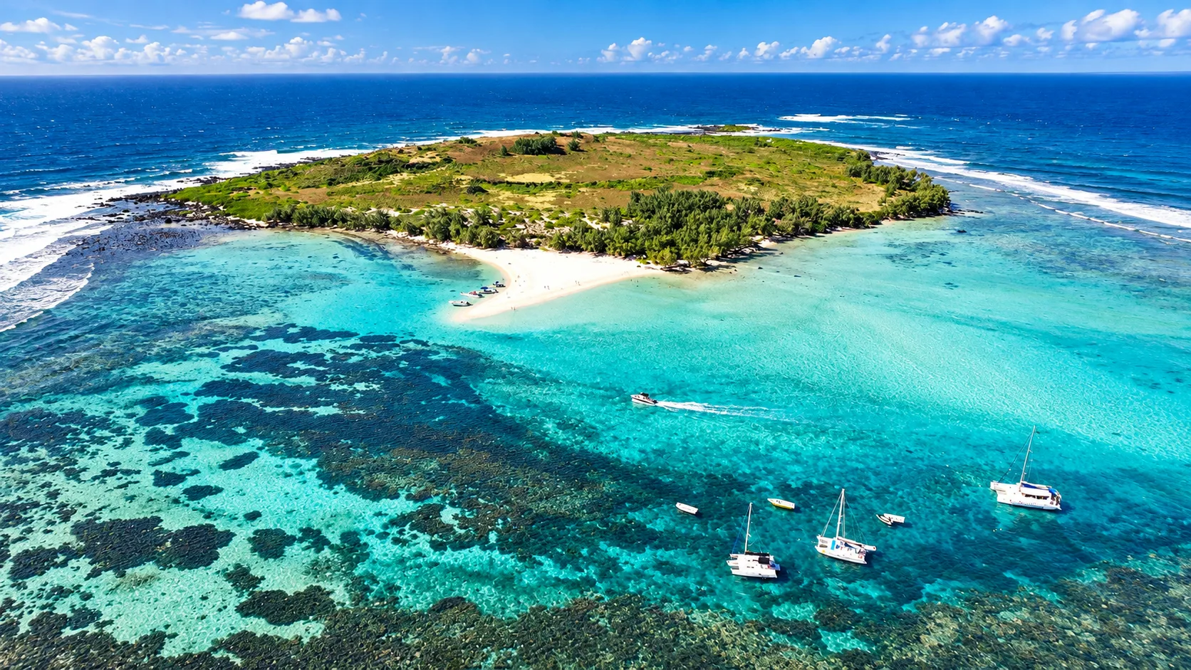 Private North Islands Boat Tour Mauritius: Bonanza Discovery