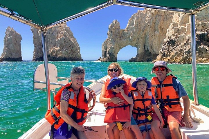 Scenic Boat Ride to El Arco & Land’s End