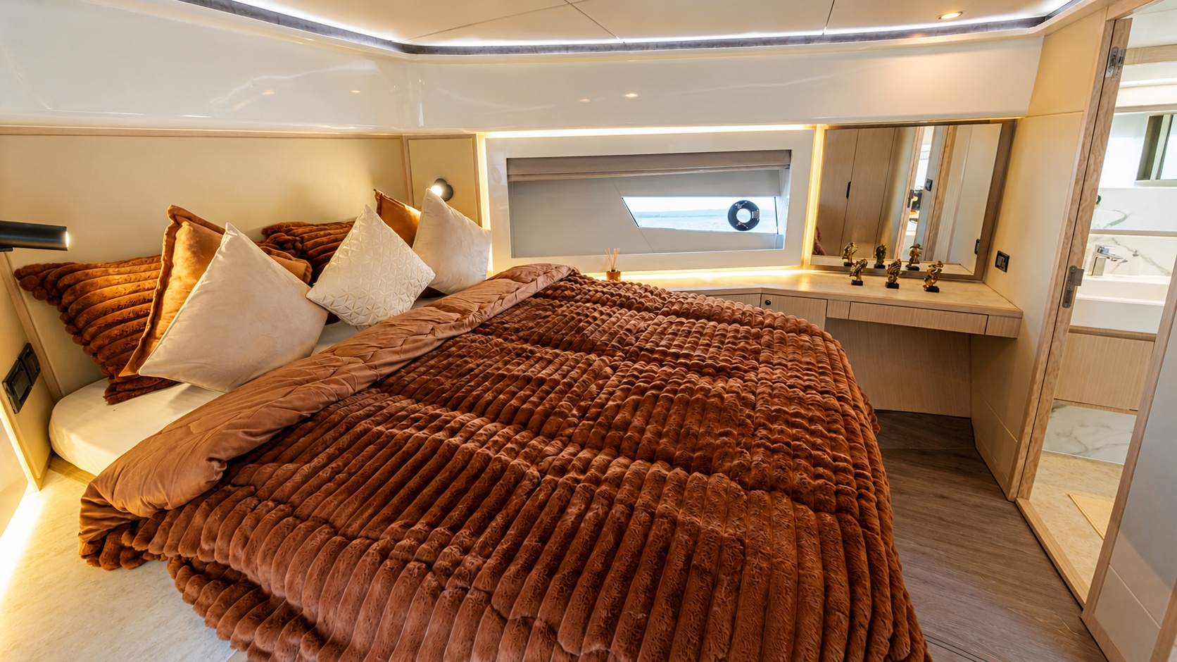 Private 53ft Sport Yacht Charter Dubai – Atlantis The Palm Cruise, 20 Guests