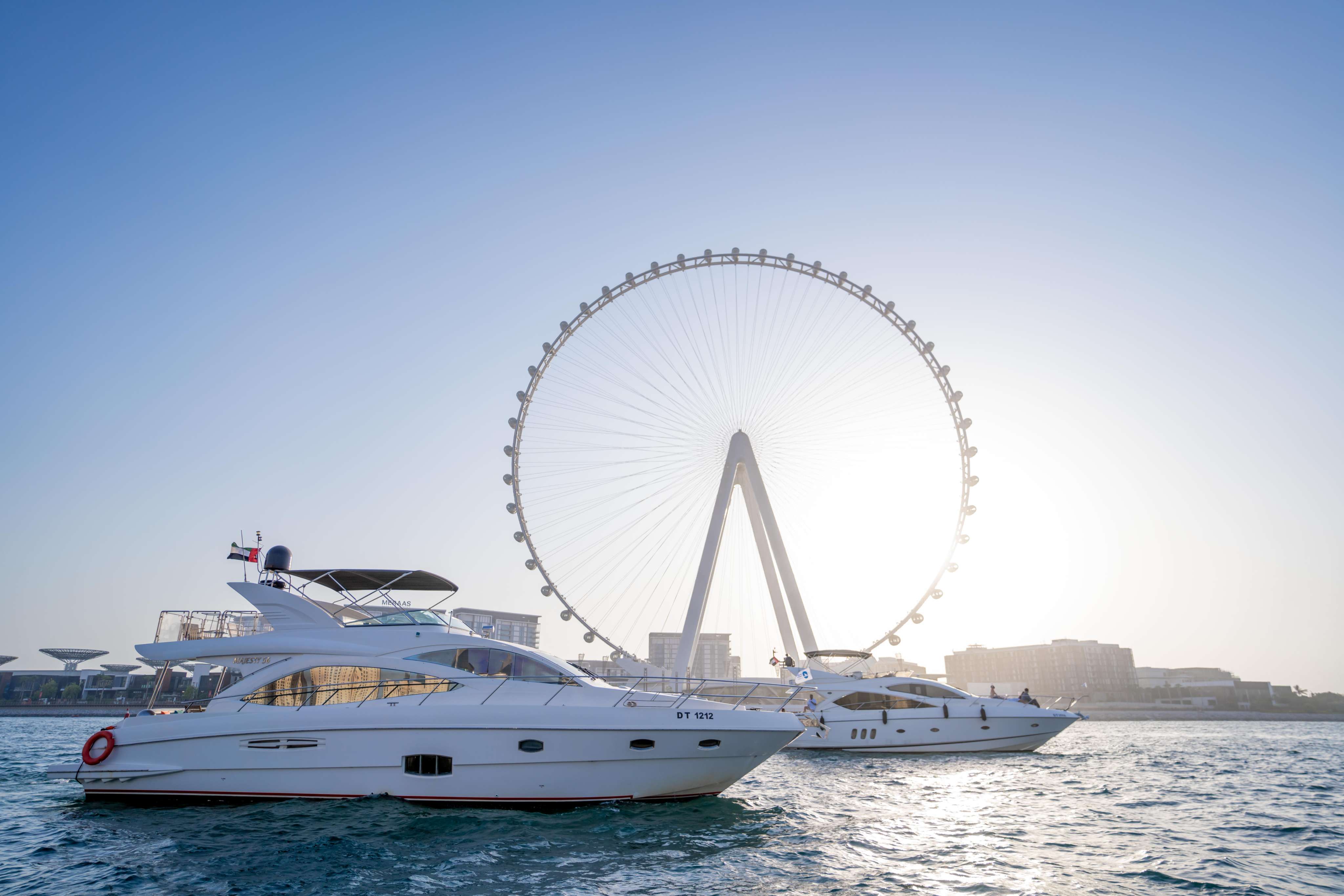 Palm Jumeirah & Atlantis Shared Yacht Tour Dubai – 2h