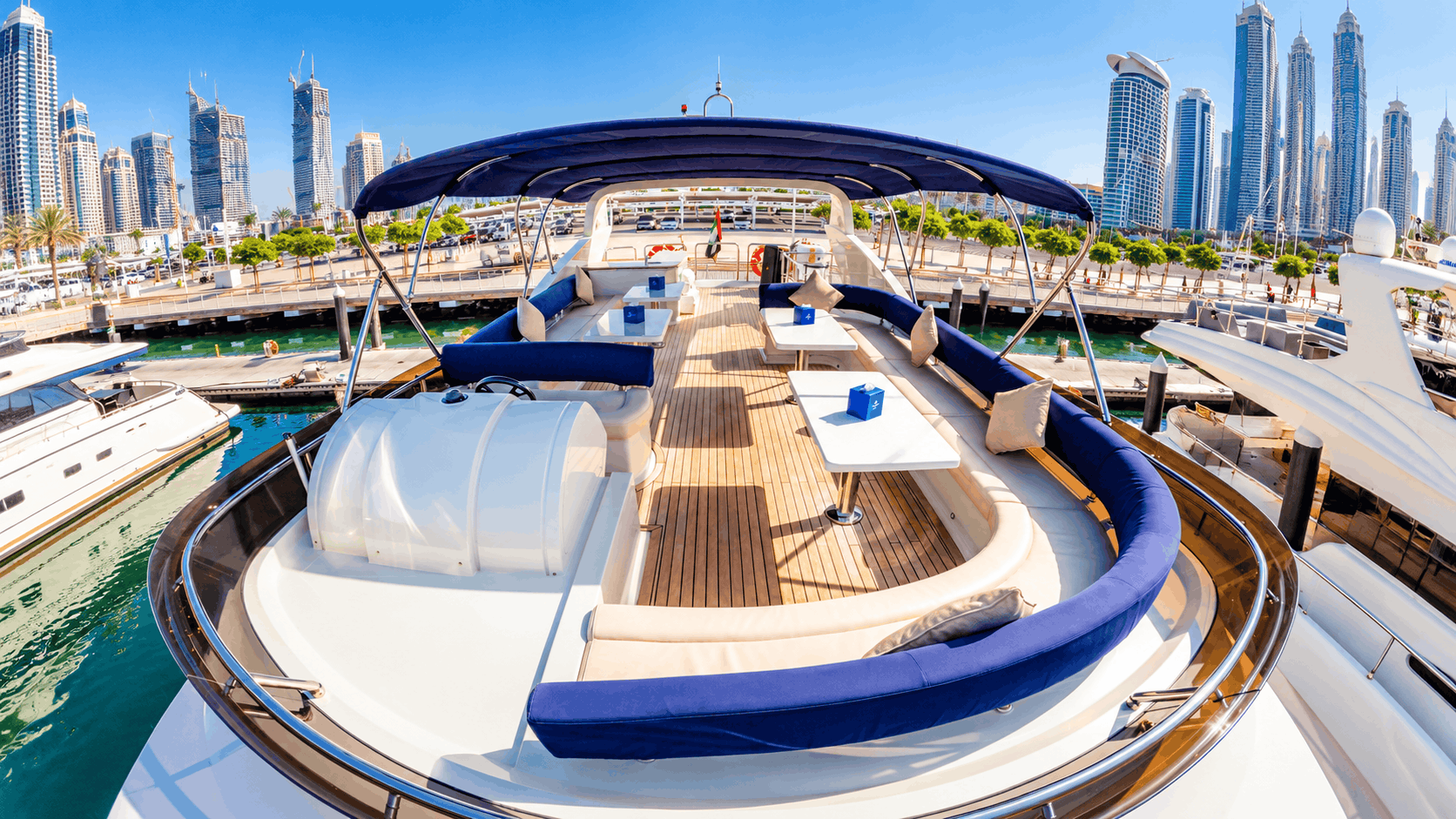 Private 76ft Superyacht Charter Dubai – Jumeirah Beach Cruise, 45 Guests