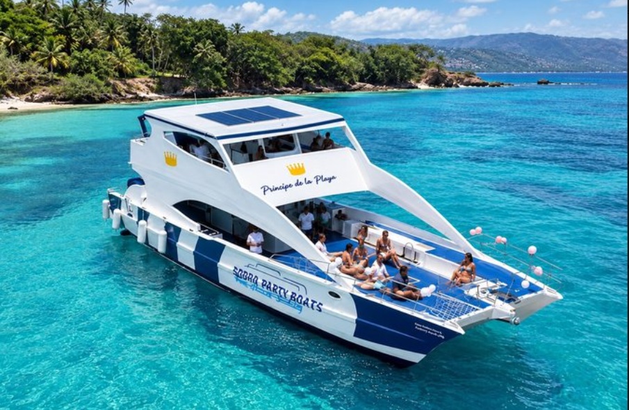Puerto Plata Private Catamaran Snorkeling, BBQ & Open Bar