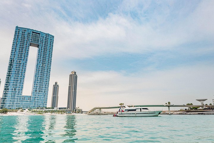 Dubai Marina 1-Hour Shared Yacht Tour