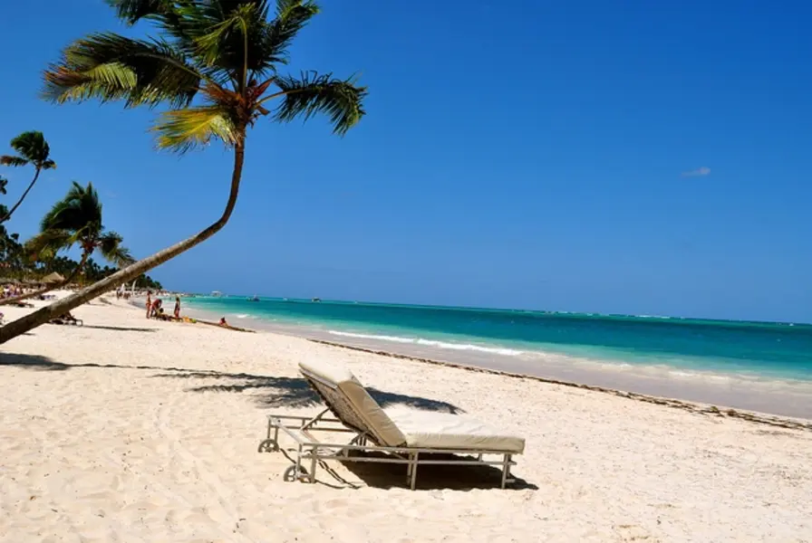 6. Playa Guayacanes